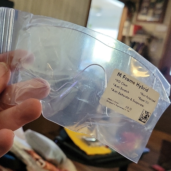 M Frame Hybrid Clear Lens - Picture 1 of 2